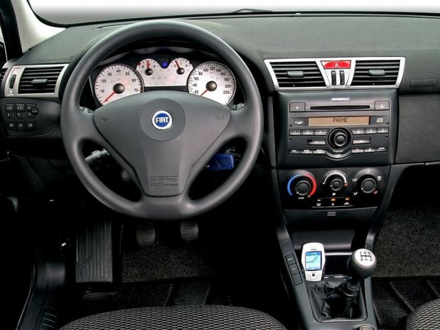  Fiat Stilo 2002 года  (BR) (фото 3 из 6)